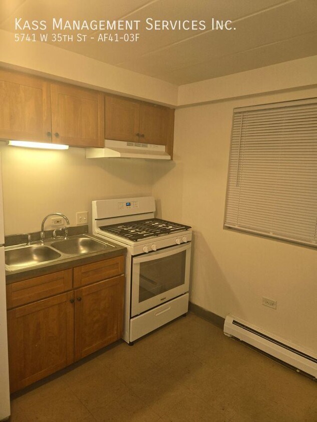 Primary Photo - *INCOME RESTRICTED* Cicero 1 bed - Heat In...