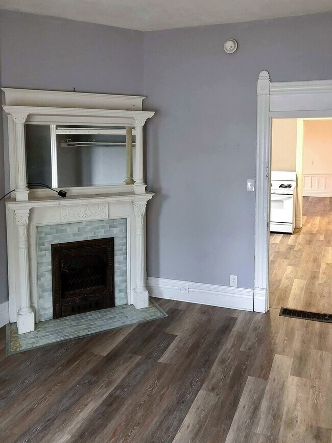 Foto del edificio - 14 Seminary St