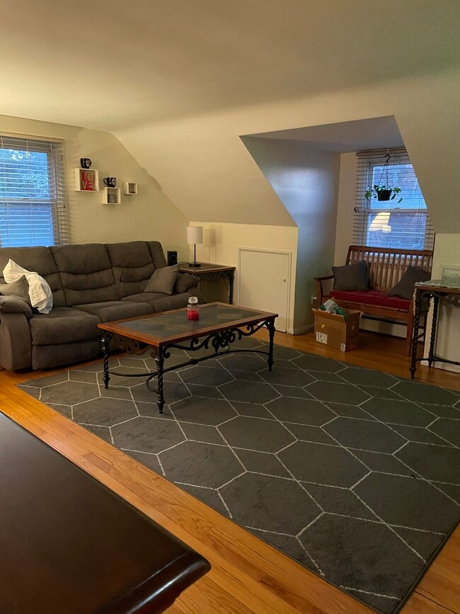 Foto del edificio - 2418 Welsh Rd