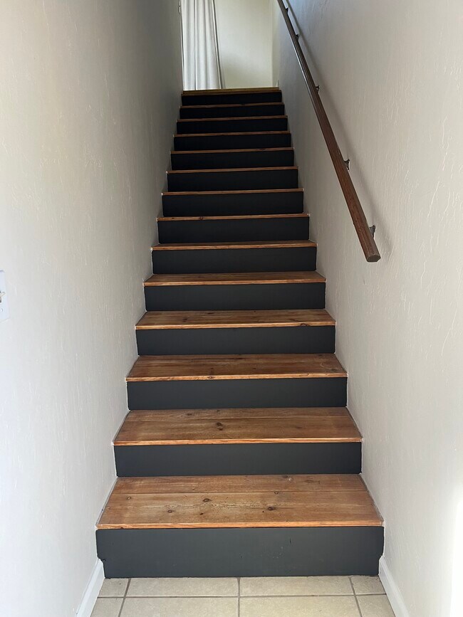 Foto del edificio - 635 3/4 Hanson Ln