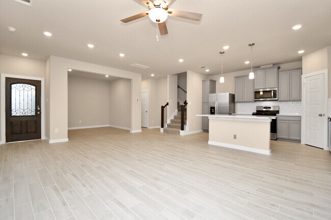 Building Photo - 8515 Rising Stream Dr