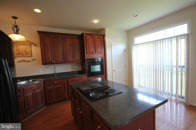 Foto del edificio - 15671 William Bayliss Ct