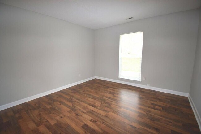Building Photo - 8831 Idlewild Rd