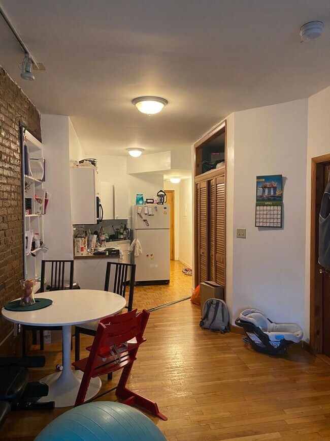 Foto del edificio - 91 West Cedar St