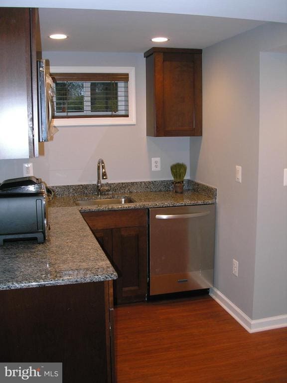 Building Photo - 4217 University Dr