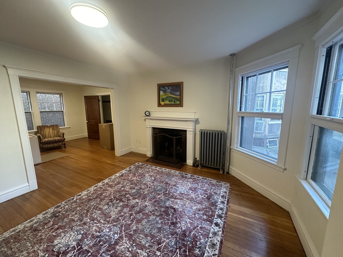 33 Concord Ave Unit 12, Cambridge, MA 02138 - Apartments in Cambridge ...