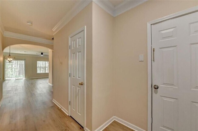 Foto del edificio - 310 Azalea Cir