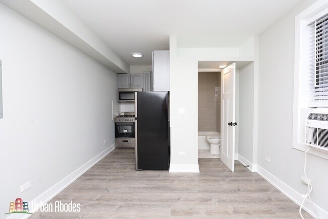 Foto del edificio - 515 W Belmont Ave