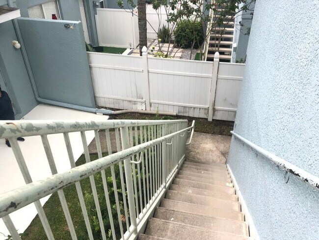 Foto del edificio - MOVE IN NOW! RENT INCLUDES ELECTRICITY, WA...