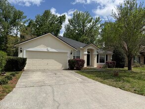 Building Photo - 12255 Lake Fern Dr E