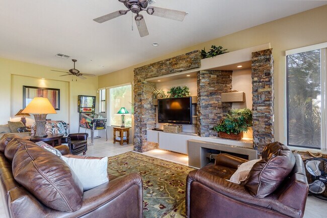 Foto del edificio - 28538 N 102nd Pl