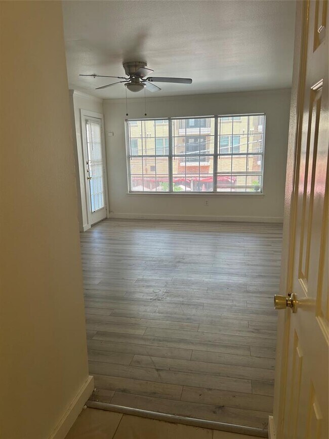 Foto del edificio - 501 W 26th St
