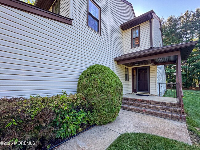 Foto del edificio - 438 Oak Knoll Dr