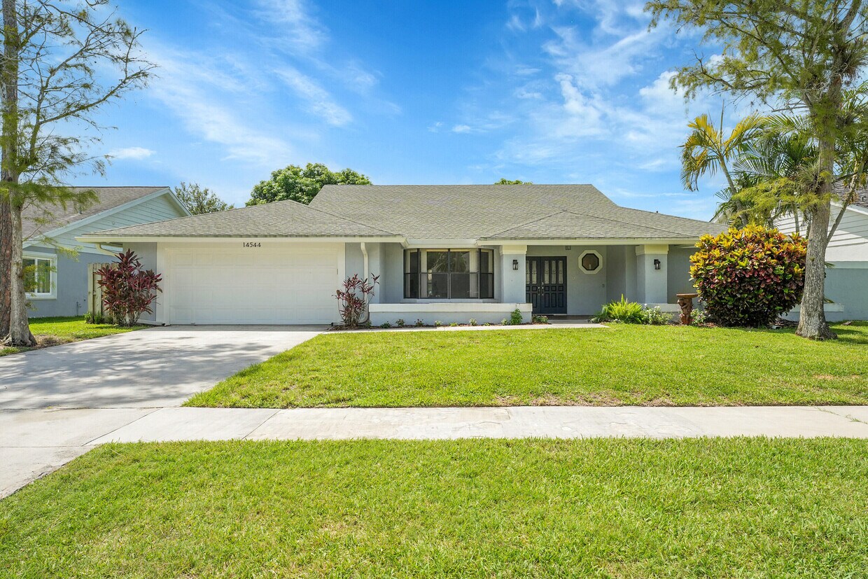 Foto principal - 14544 Autumn Ave