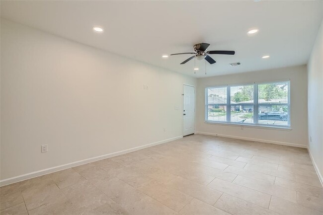 Building Photo - 4017 Woodfin St