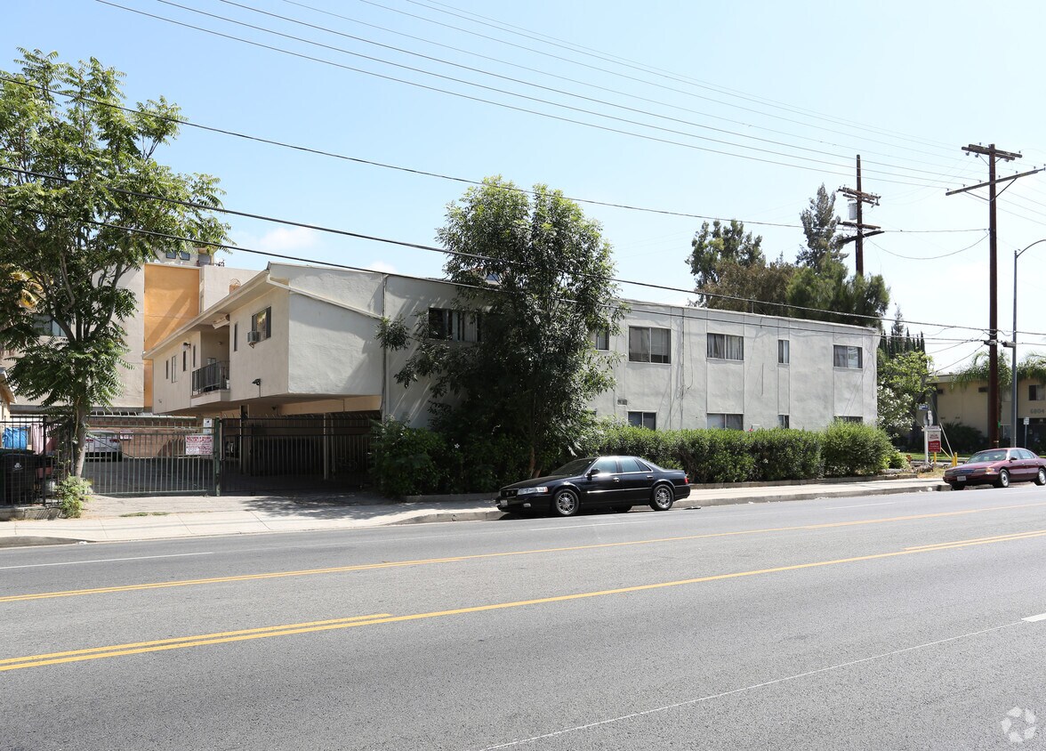 Primary Photo - Baird Apartments
