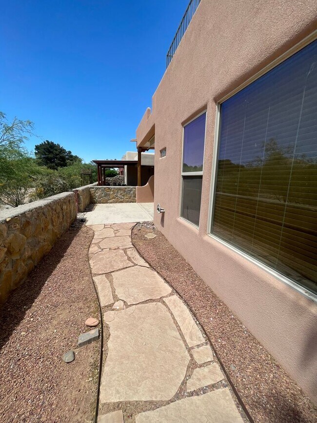 Foto del edificio - Great Home in Picacho Hills - Fairway Vill...