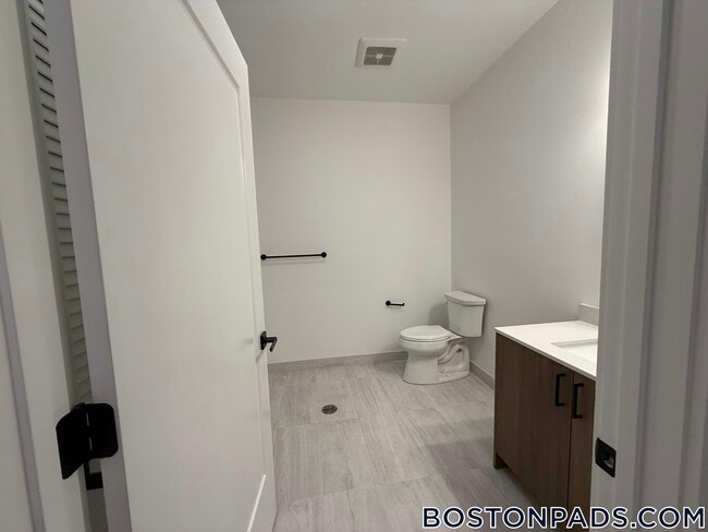 Building Photo - 199 Gardner St