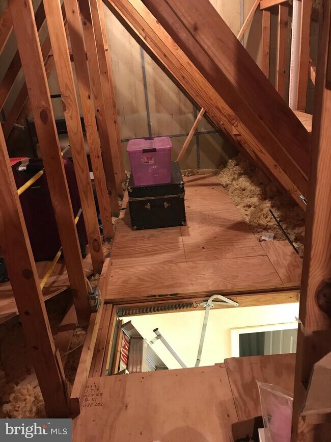 Building Photo - 120 Briarcliff Ct