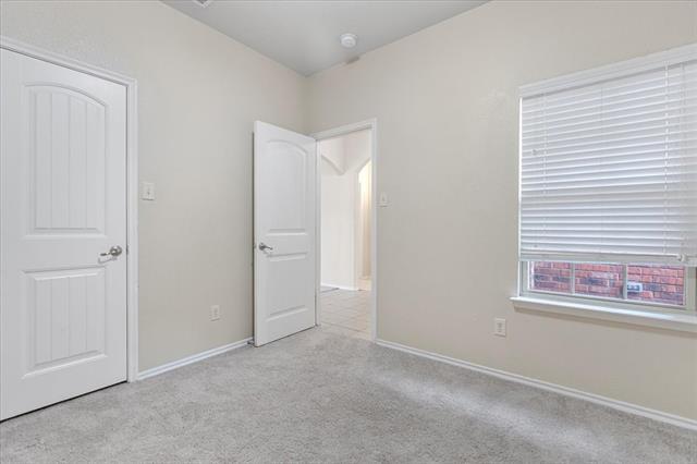 Foto del edificio - 2035 Karsen Ln