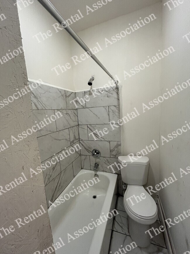 Foto del edificio - 1903 S Grand St