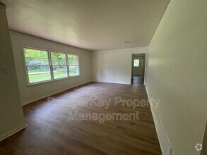 Building Photo - 1437 Beaumont Dr