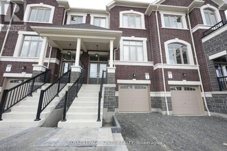 Building Photo - 2815 Albatross Wy