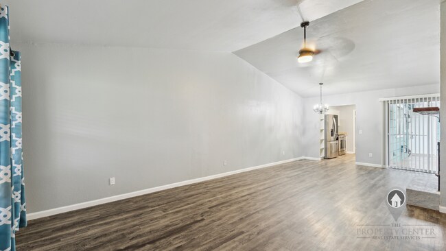 Foto del edificio - Charming Updated Gem Near Quail Springs!