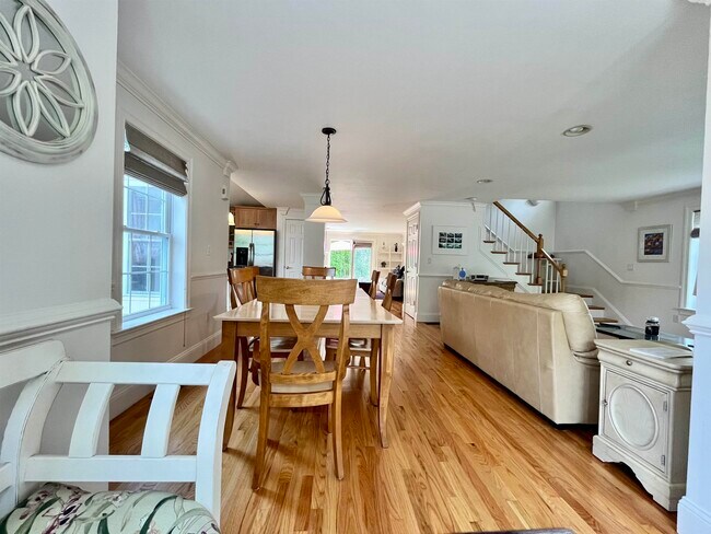 Foto del edificio - 18 Browns Ct