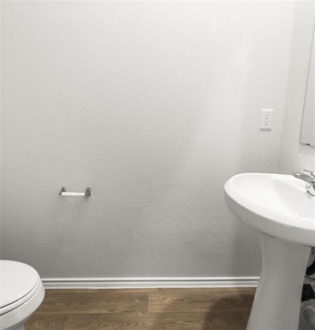 Foto del edificio - 131 Kendall Ln