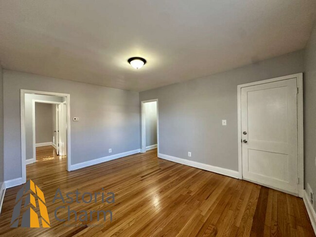 Foto del edificio - 3519 Rosekemp Ave