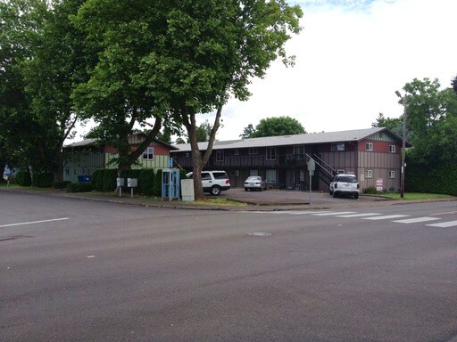 Primary Photo - 679 25th St SE