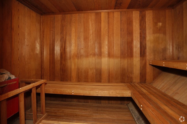 Building Photo - Moss Creek