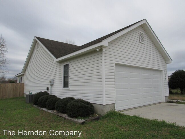 Foto del edificio - 3 br, 2 bath House - 3823 Merriman Court