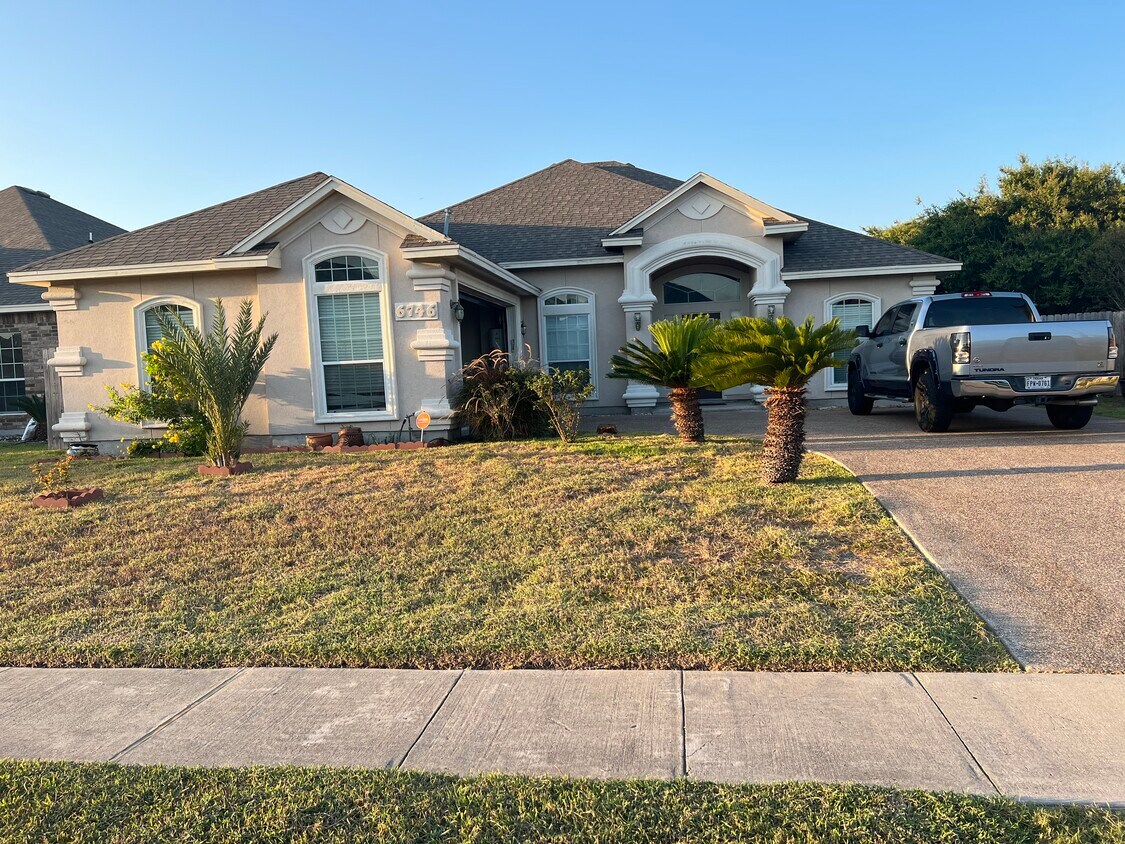 6746 Old Square Dr, Corpus Christi, TX 78414 House for Rent in Corpus