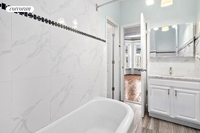 Foto del edificio - 558 Decatur St