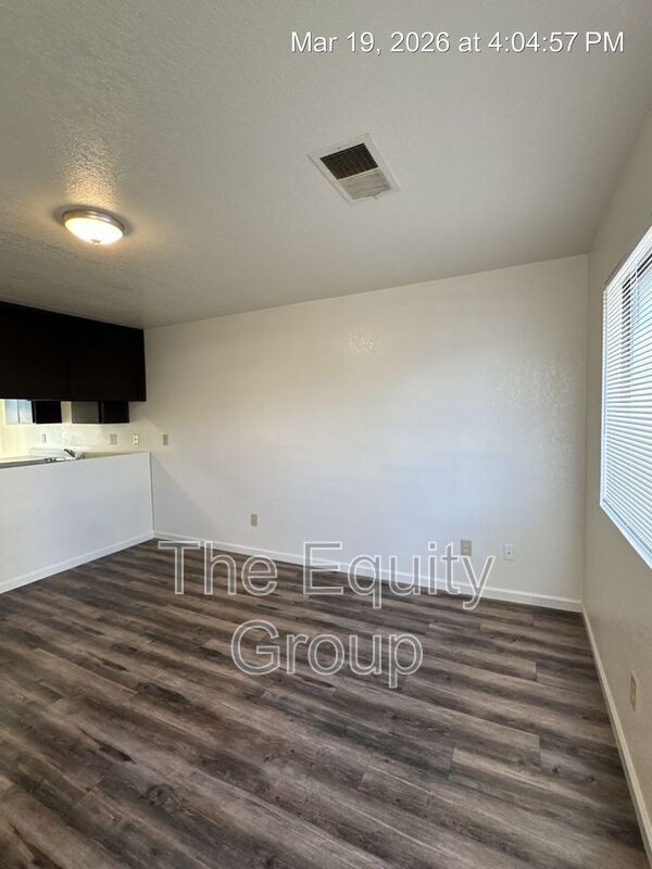 Foto del edificio - 10963 Thompson Dr