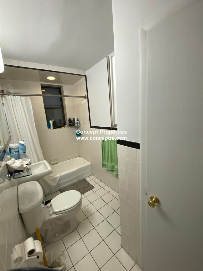 Foto del edificio - 101 Crandon Blvd