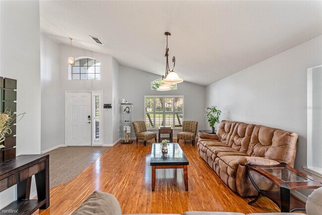 Foto del edificio - 4 br, 2 bath House - 1613 Crown Hill Boule...