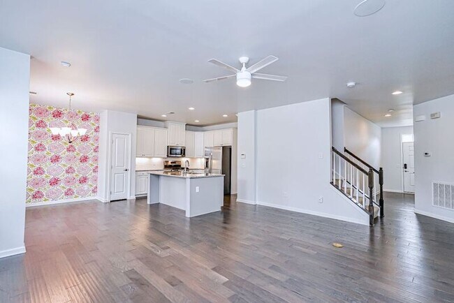 Building Photo - 105 Middleby Way