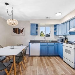 Building Photo - 204 Washington Park Blvd