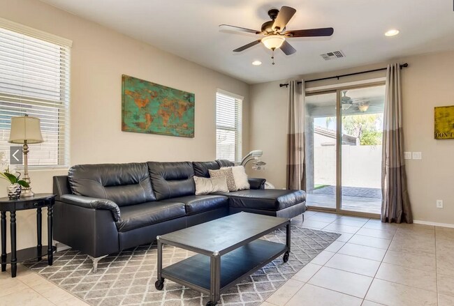 Building Photo - 3224 W Gran Paradiso Dr