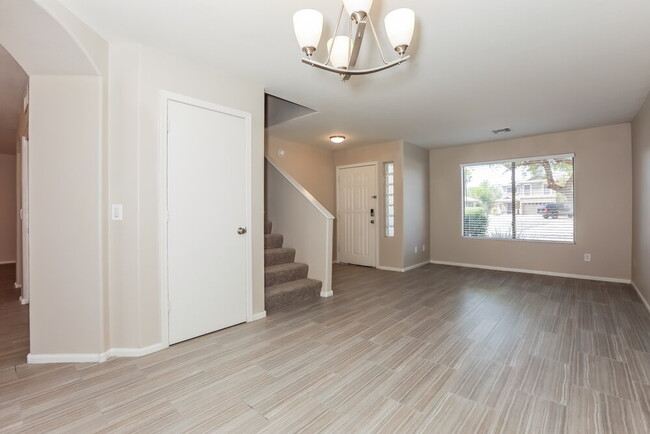 Building Photo - 29821 N Blackfoot Daisy Dr