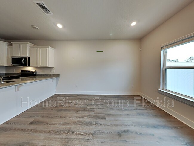 Building Photo - 9665 Nature Creek Blvd