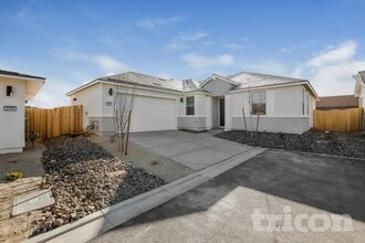 Building Photo - 2470 Wolf Willow Ct