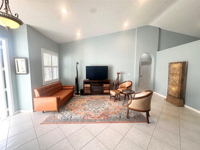 Foto del edificio - 6104 Santa Margarito Dr