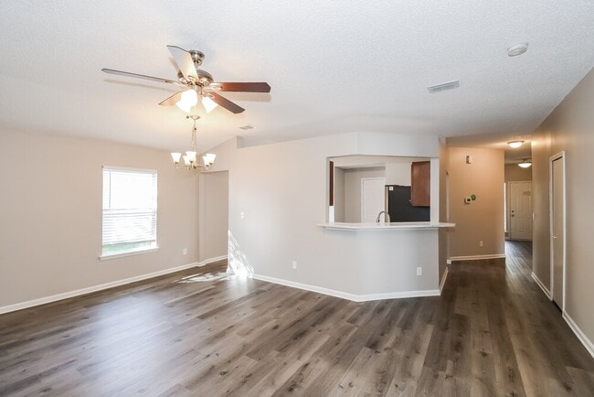 Foto del edificio - 1817 Penzance Pkwy