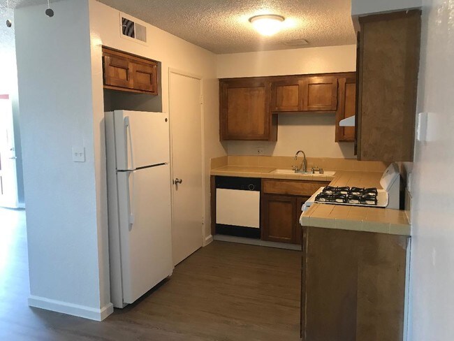 Foto del edificio - 3520 E Ashlan Ave