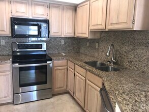 Building Photo - 1280 S Alhambra Cir