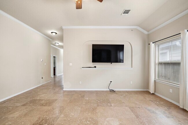 Foto del edificio - 18319 Hillingdon Ln